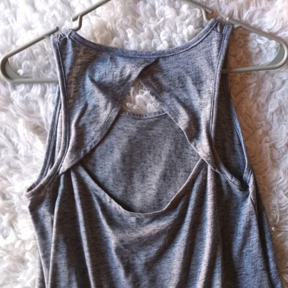 SO gray tank top. - Picture 5 of 5